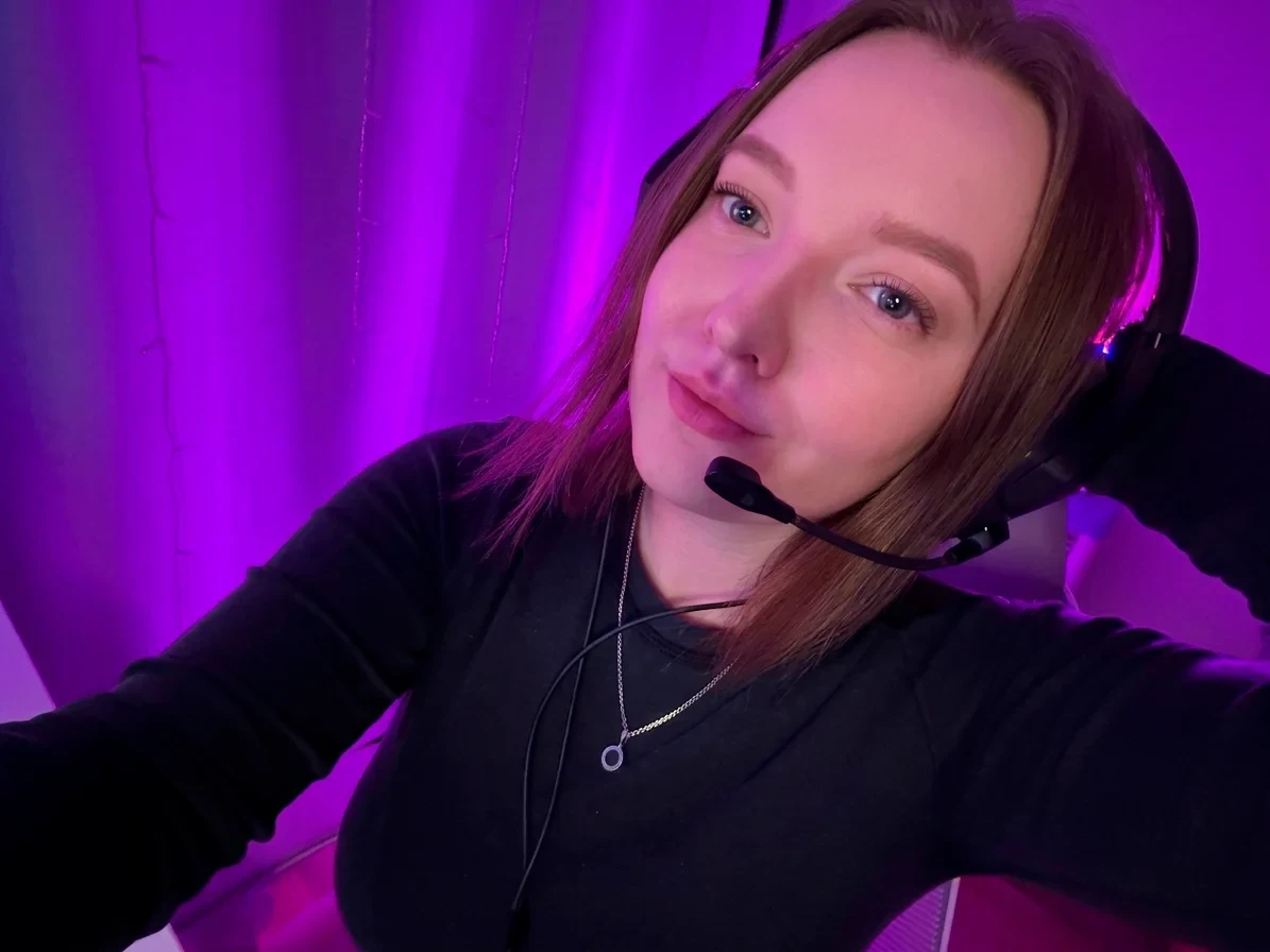 kolba — e-girl для Dota 2